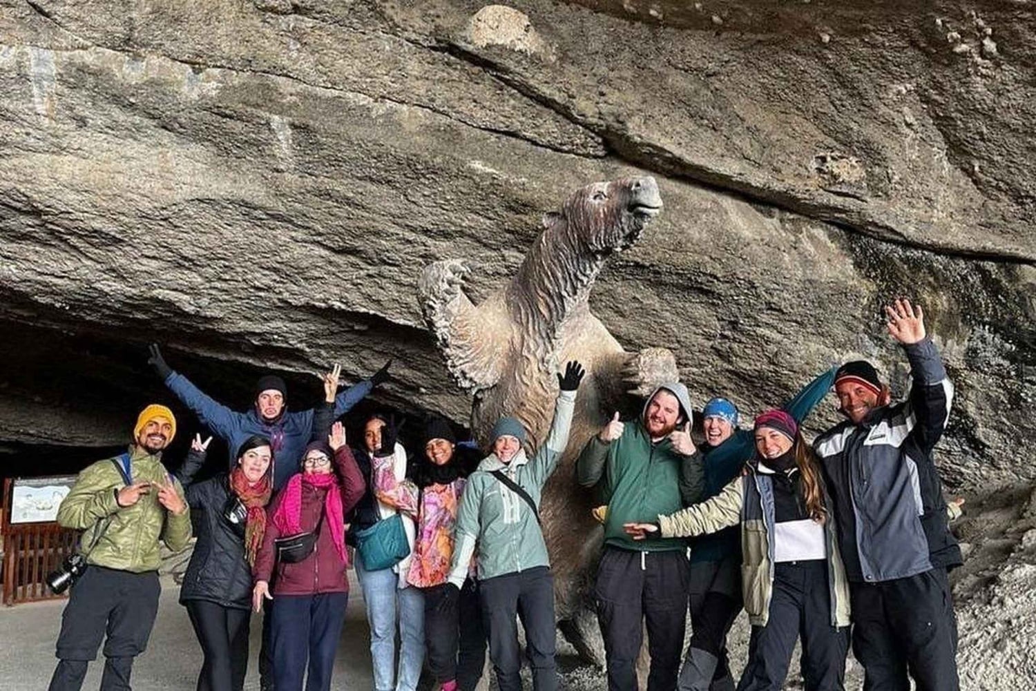 Puerto Natales: tour di 1 giorno a Torres del Paine e alla grotta del Milodonte