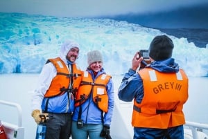 Puerto Natales: transfer naar de Grey Glacier Navigation