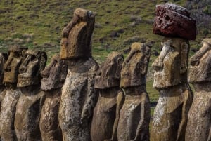 From Hanga Roa: Easter Island Sightseeing Full Day Tour