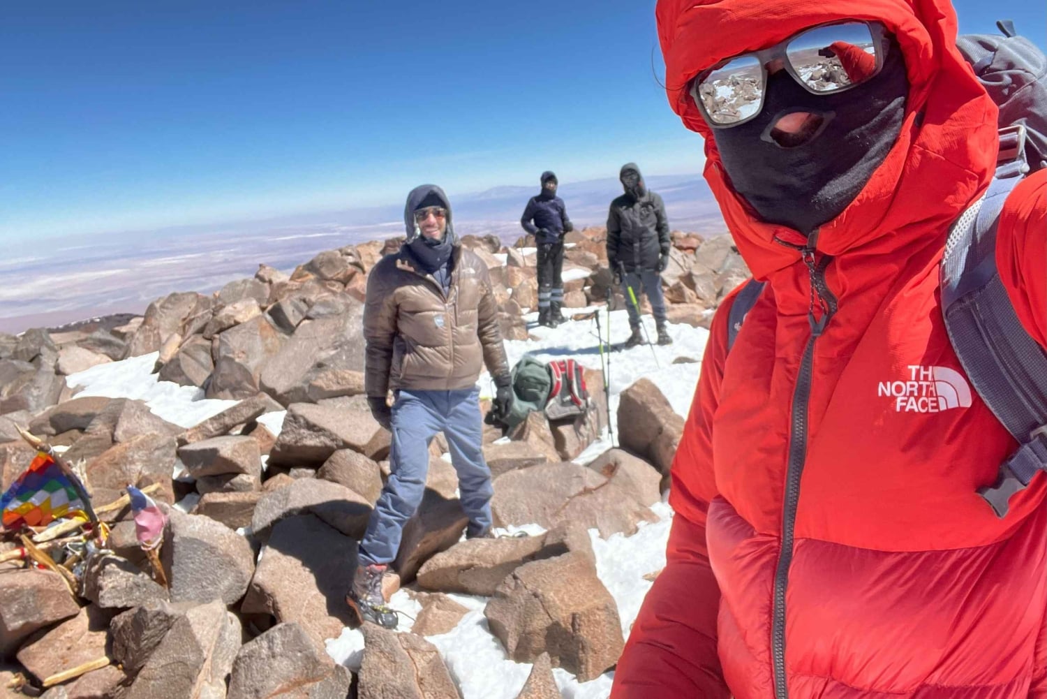 Cumbre del Volcán Sairecabur, cerca de 6000msnm.