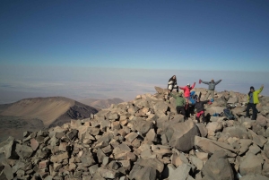 Cumbre del Volcán Sairecabur, cerca de 6000msnm.