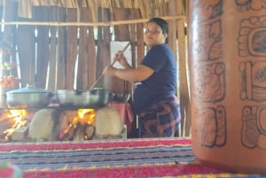 SAN IGNACIO: Kalligrafie-ervaring met een Maya-familie