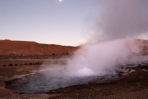San Pedro de Atacama: El Tatio Geysers Tour