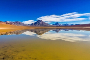 San Pedro de Atacama: Lascar Volcano Hike with Breakfast