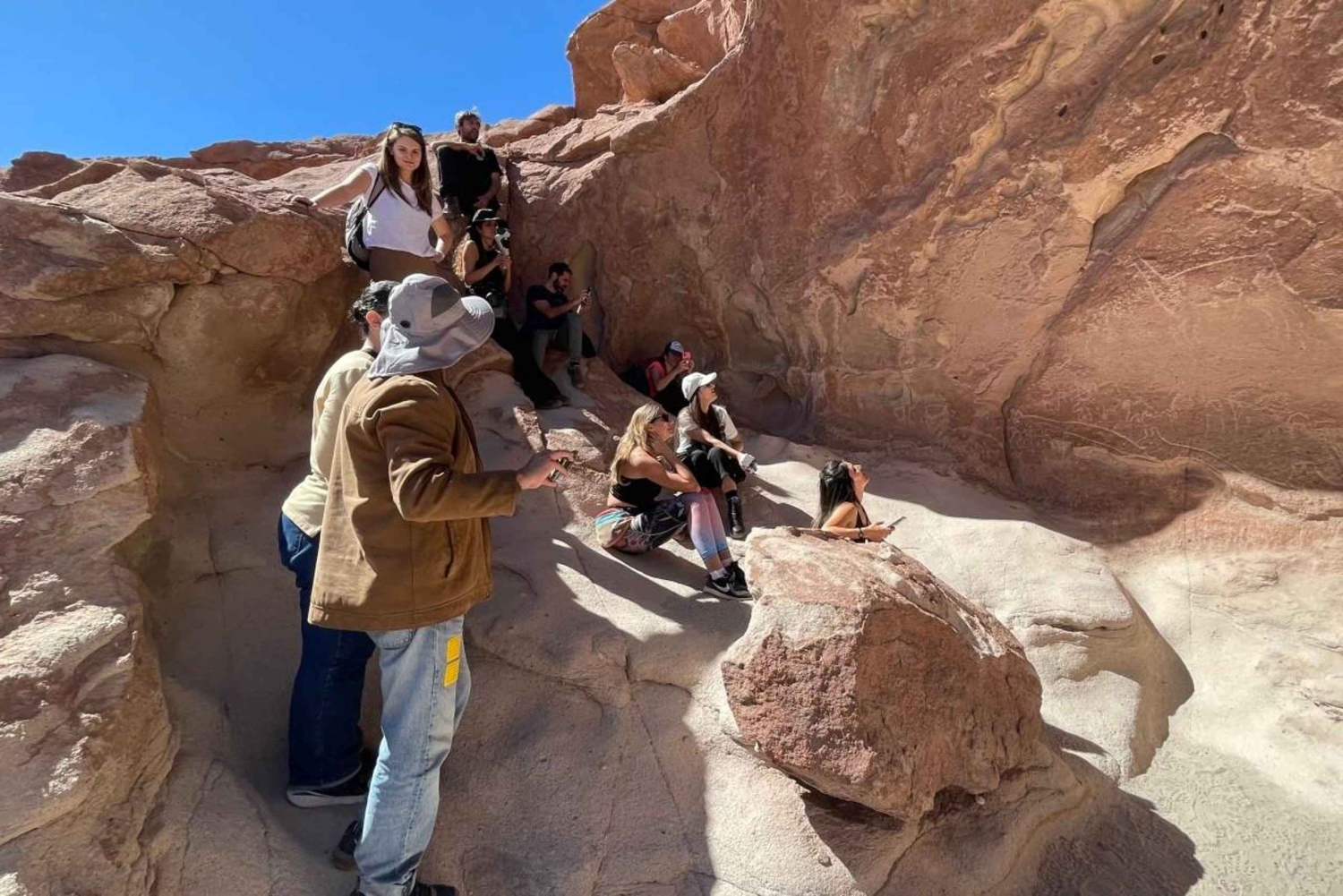 San Pedro de Atacama: Tour della Valle dell'Arcobaleno e dei Petroglifi