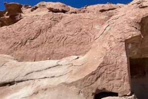 San Pedro de Atacama: Rainbow Valley and Petroglyphs Tour