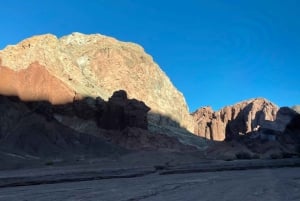 San Pedro de Atacama: Regenboogvallei en petrogliefentocht