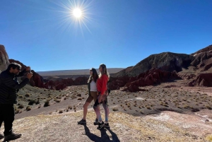 San Pedro de Atacama: Tour della Valle dell'Arcobaleno e dei Petroglifi