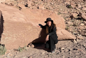 San Pedro de Atacama: Tour della Valle dell'Arcobaleno e dei Petroglifi