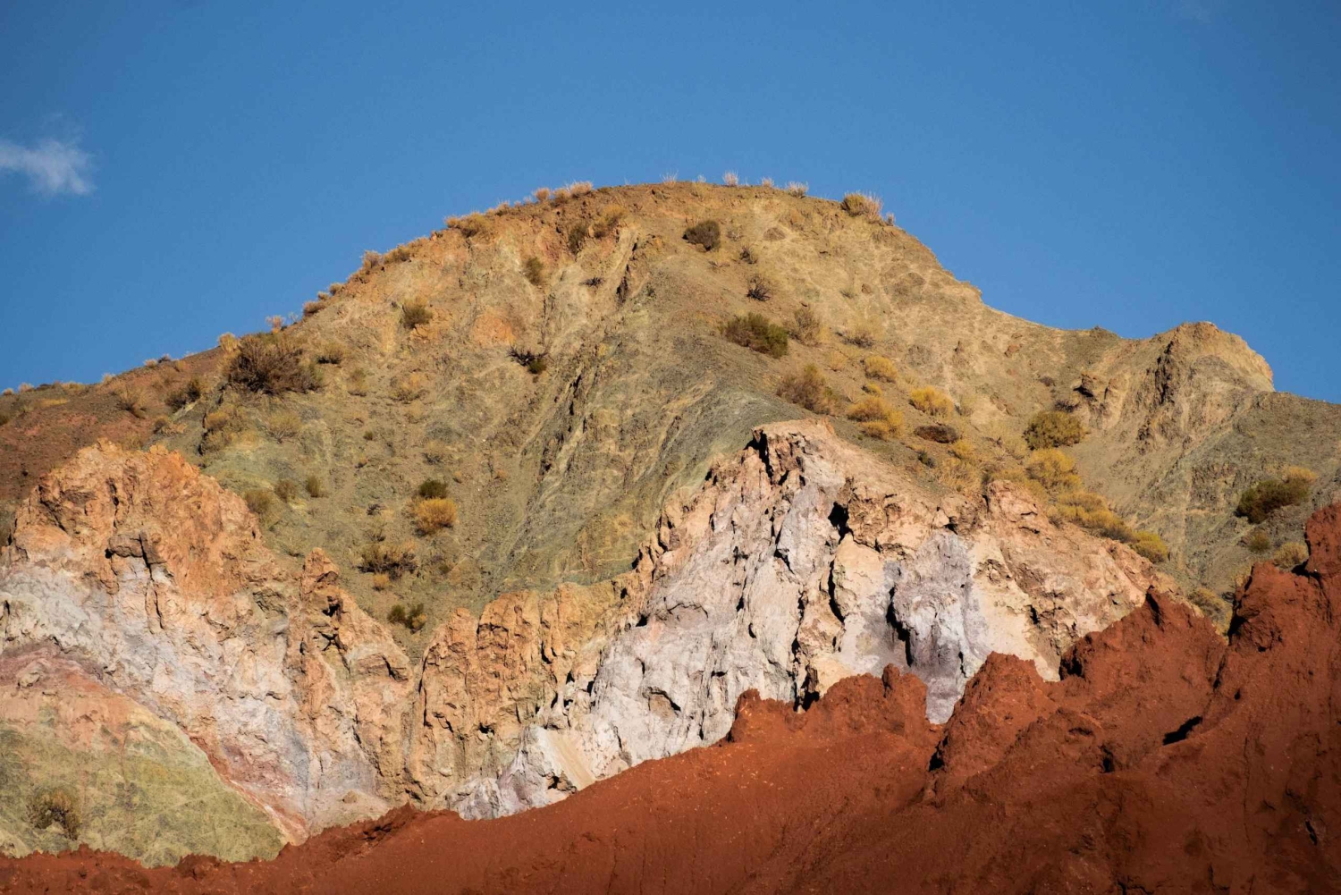 San Pedro de Atacama: Rainbow Valley & Hierbas Buenas Tour