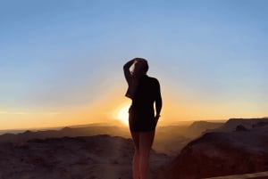 San Pedro de Atacama: Valle de la Luna Tour with Snacks