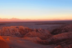 San Pedro de Atacama: Valle de la Luna Tour with Snacks