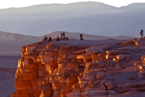 San Pedro de Atacama: Valle de la Luna Tour with Snacks