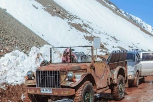 Santiago: Off-road avontuur in de Andes met gletsjers en vulkaan