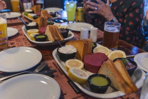 Santiago: Barrio Italia Food Tour with Tastings & Drinks