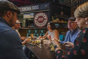 Santiago: Barrio Italia Food Tour with Tastings & Drinks