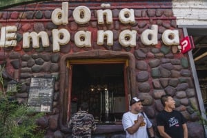 Santiago: Barrio Italia Food Tour with Tastings & Drinks