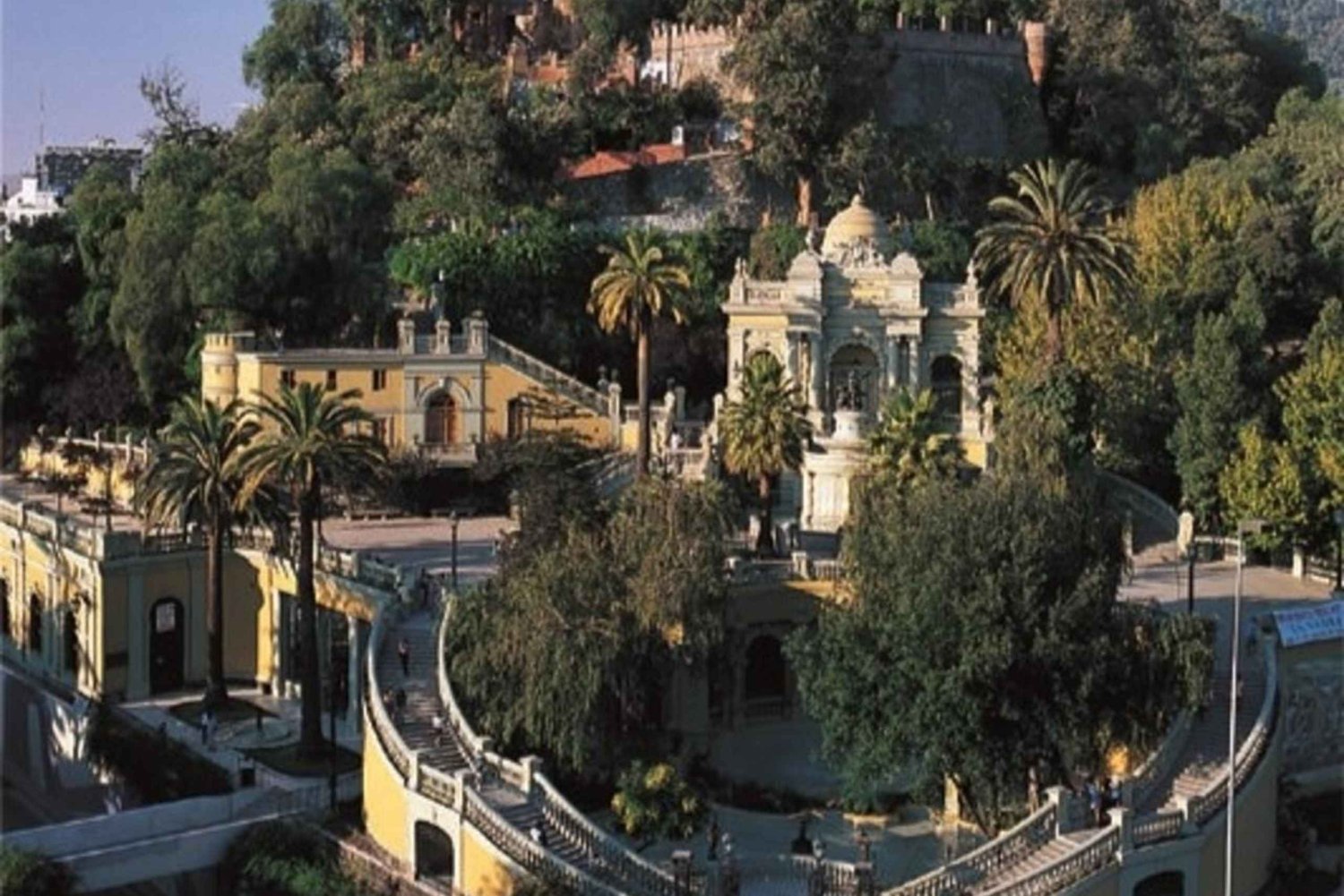 Santiago: El mejor tour gastronómico callejero con guía local