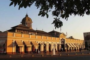 Santiago: Die beste Street Food Tour mit einem ortskundigen Guide