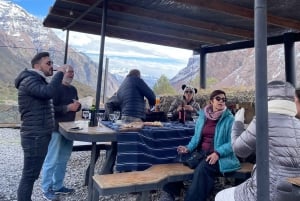 Santiago: Sorgenti termali di Cajón del Maipo e barbecue cileno