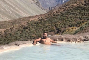 Santiago: Cajon del Maipo Trip w/Termas and Embalse el Yeso