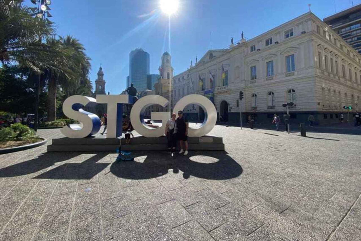 Santiago de Chile: Historiallinen keskusta Asiantunteva opas historiaan ja gastronomiaan