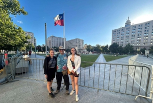 Santiago de Chile: Historiallinen keskusta Asiantunteva opas historiaan ja gastronomiaan