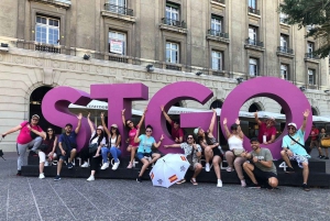 Santiago de Chile: Historiallinen keskusta Asiantunteva opas historiaan ja gastronomiaan