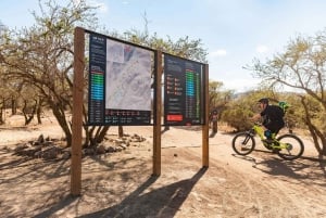 Santiago: E- Mountain Bike Rental to ride in a bike park