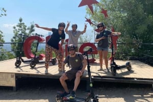 Santiago : Visite d'une demi-journée en scooter électrique et en téléphérique