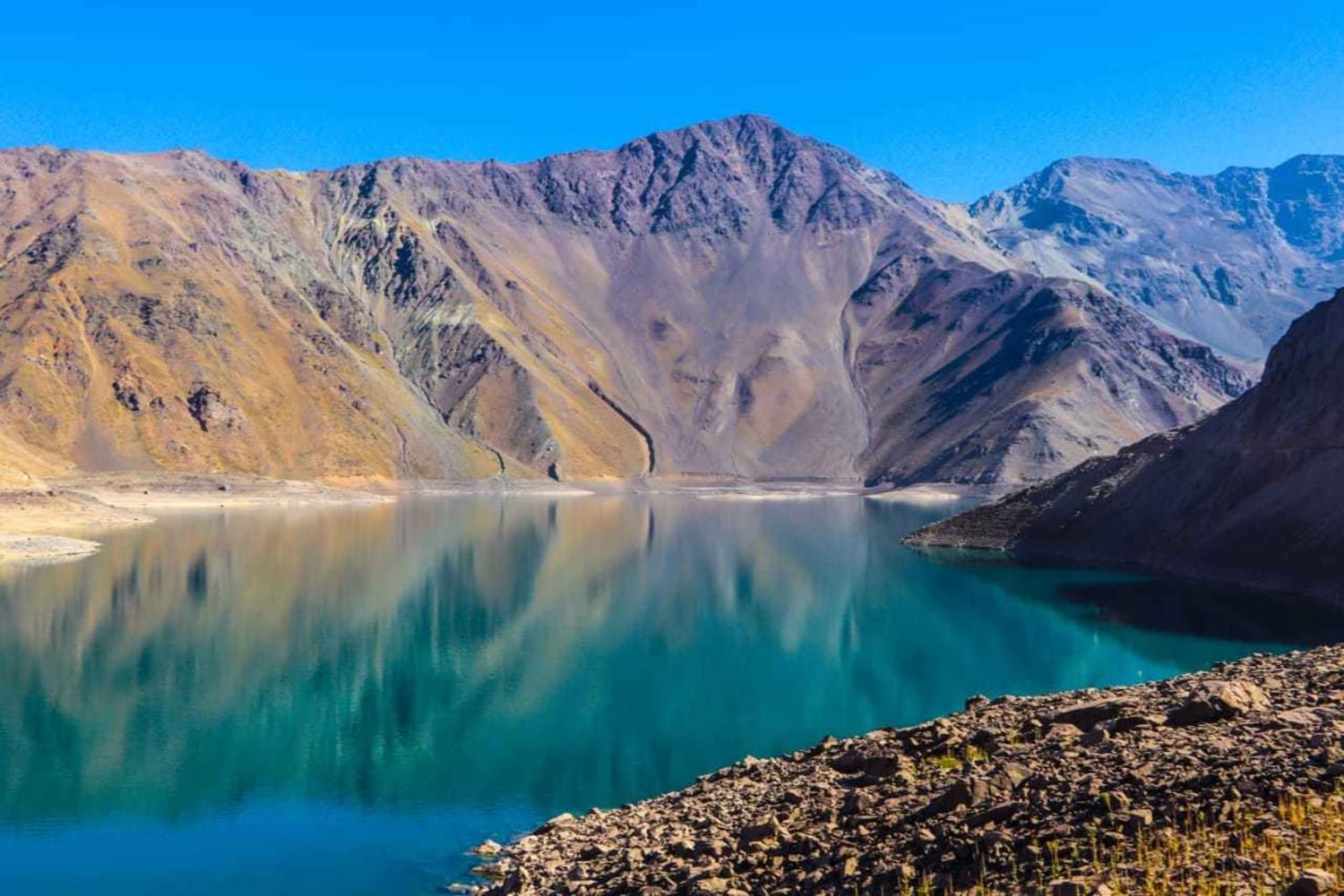 Santiago: Embalse El Yeso med picnic og chilensk kultur