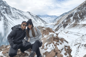Santiago: Embalse El Yeso med picnic og chilensk kultur