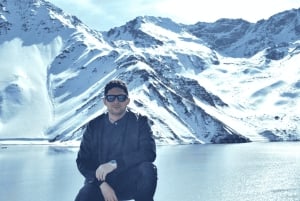 Santiago: Embalse El Yeso med picnic og chilensk kultur