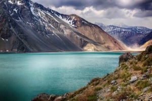 Santiago: Embalse El Yeso med picnic og chilensk kultur