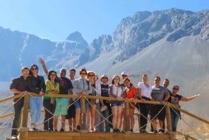 Santiago: Embalse El Yeso med picnic og chilensk kultur