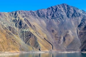 Santiago: Embalse El Yeso med picnic og chilensk kultur