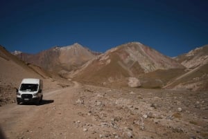 Santiago: Full day Embalse del Yeso, Casa de Chocolate, picnic & Hot Springs