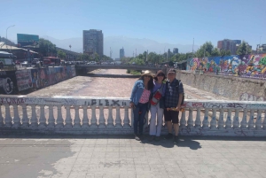 Santiago: Passeio a pé pelas paisagens históricas