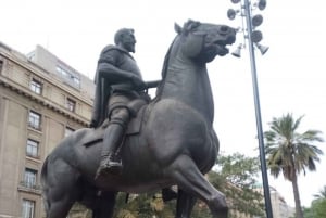 Santiago: Guided Walking Tour of the Historical Old Town