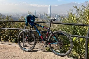 Santiago: Parque Metropolitano Guided Bike Tour
