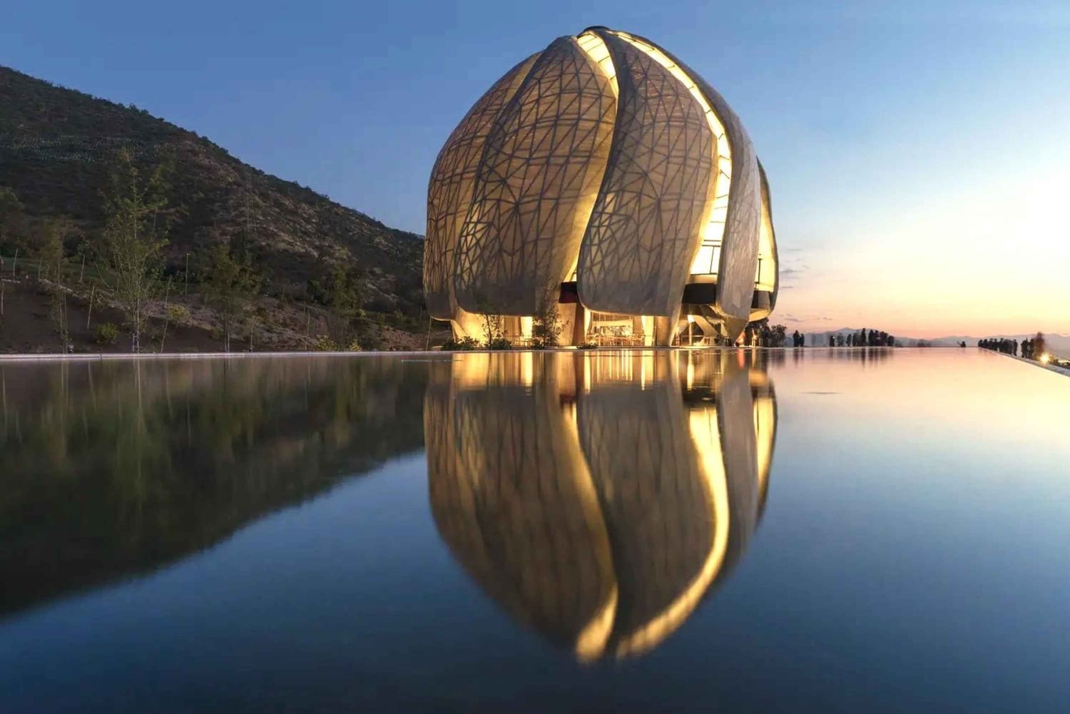 Santiago: Privat bytur med Neruda-museet