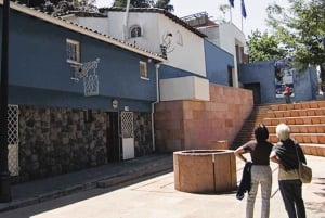 Santiago: Privat bytur med Neruda-museet