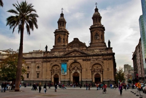 Santiago: Privat stadsrundtur med valfri lunch och vingård