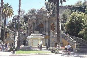 Santiago: Private Full-Day City Tour with Wine