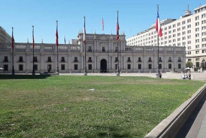 Santiago: Private Full-Day City Tour with Wine