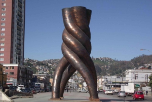 Santiago: Private Full-Day Valparaiso and Viña del Mar Tour