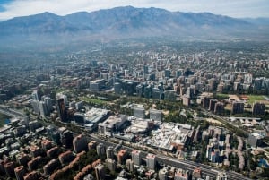Santiago: Paseo en helicóptero privado con transporte al hotel.
