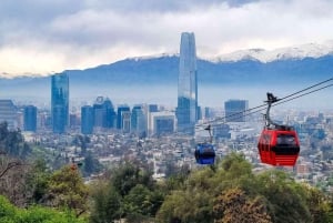 Santiago: Tour Privado, casco histórico, mirador en altura, teleférico