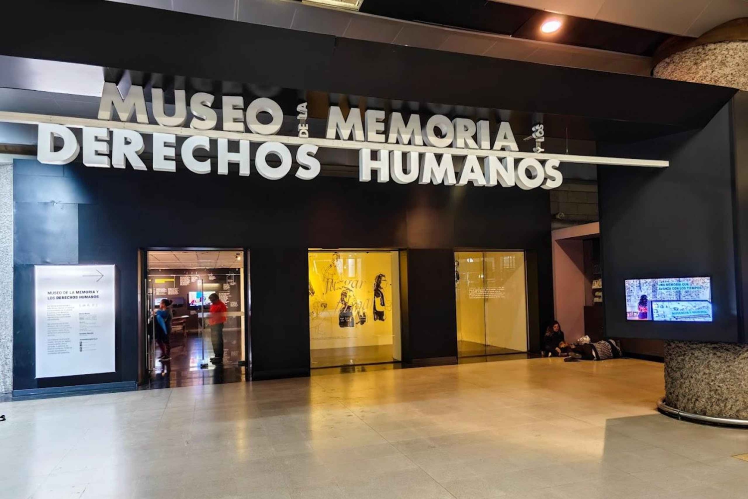 Santiago Privattour: Museum der Erinnerung, Abholung inklusive