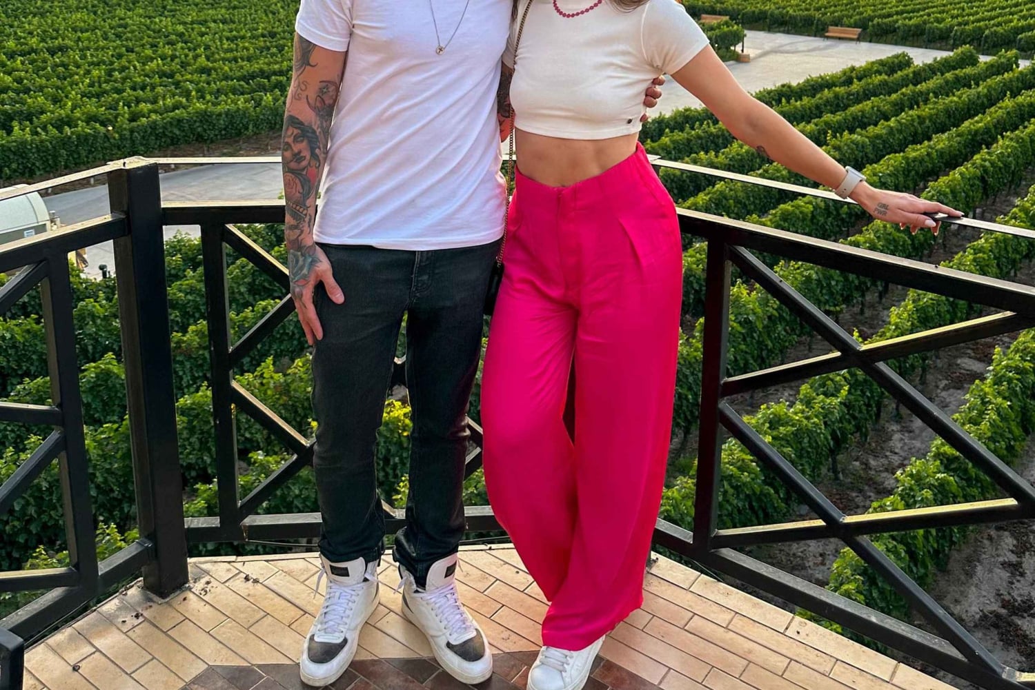 Santiago: Auringonlasku Vinicola Alyan perheessä